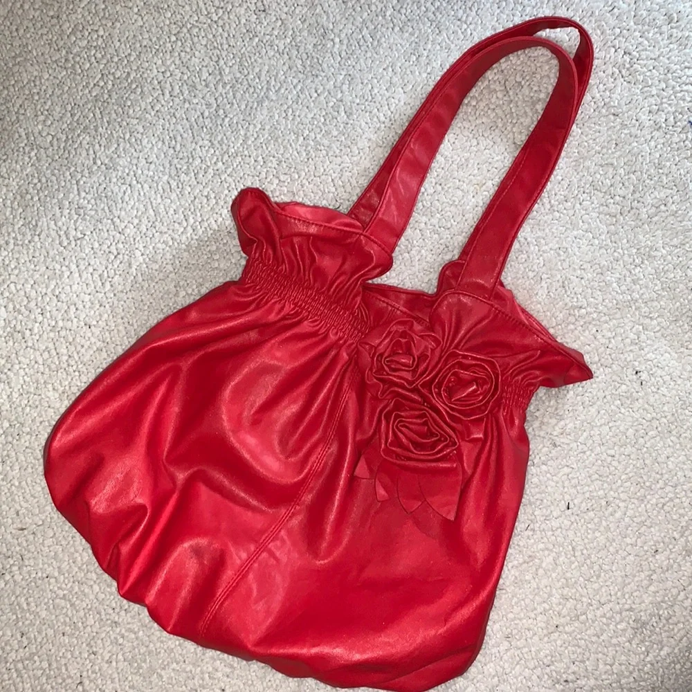 🌻2/$15🌻 CATO Red Shoulder Bag